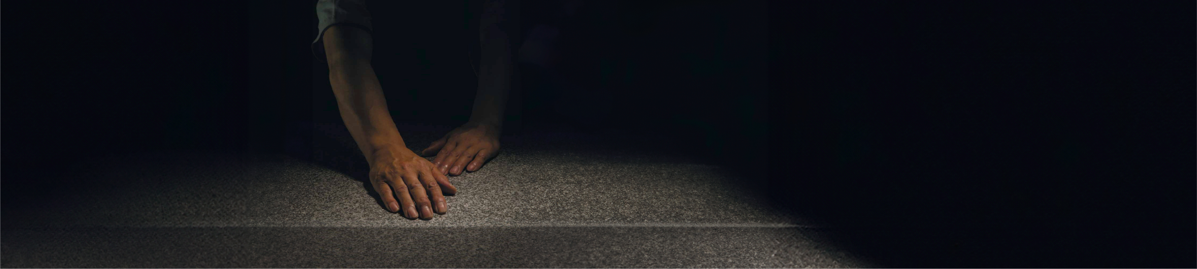 鳴本プレミアム墓石